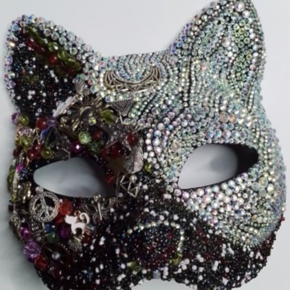 Mixed Media cat mask-decor..